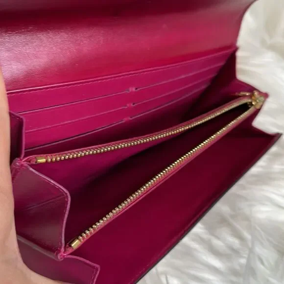 COPY - 💯Authentic Louis Vuitton Vernis Monogram Wallet 🍀 - Picture 4 of 13